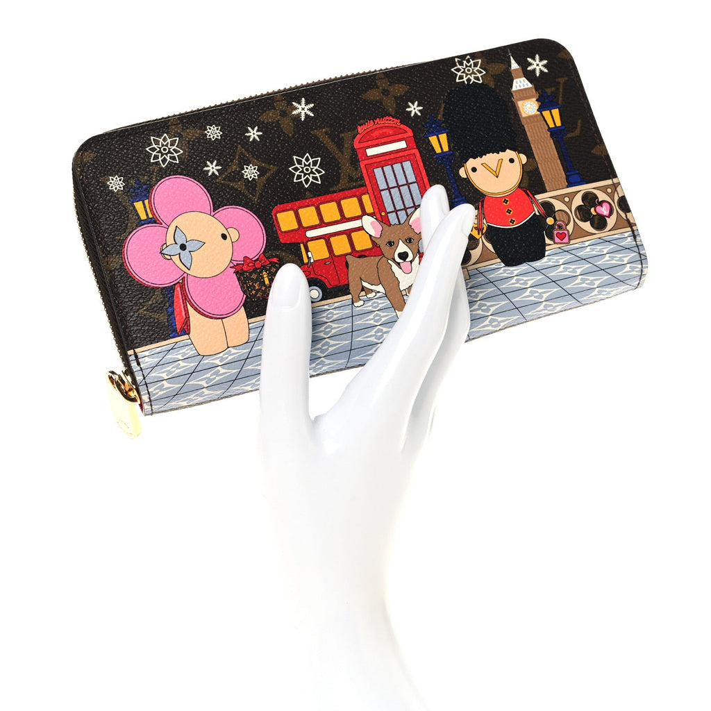 Louis Vuitton Monogram 2021 Christmas Animation London Zippy Wallet