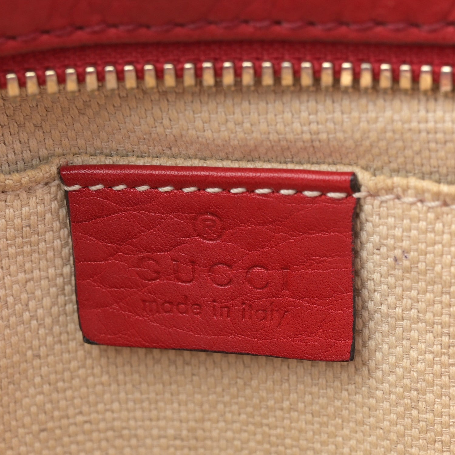 Gucci Pebbled Calfskin Small Soho Disco Bag Vibrant Red