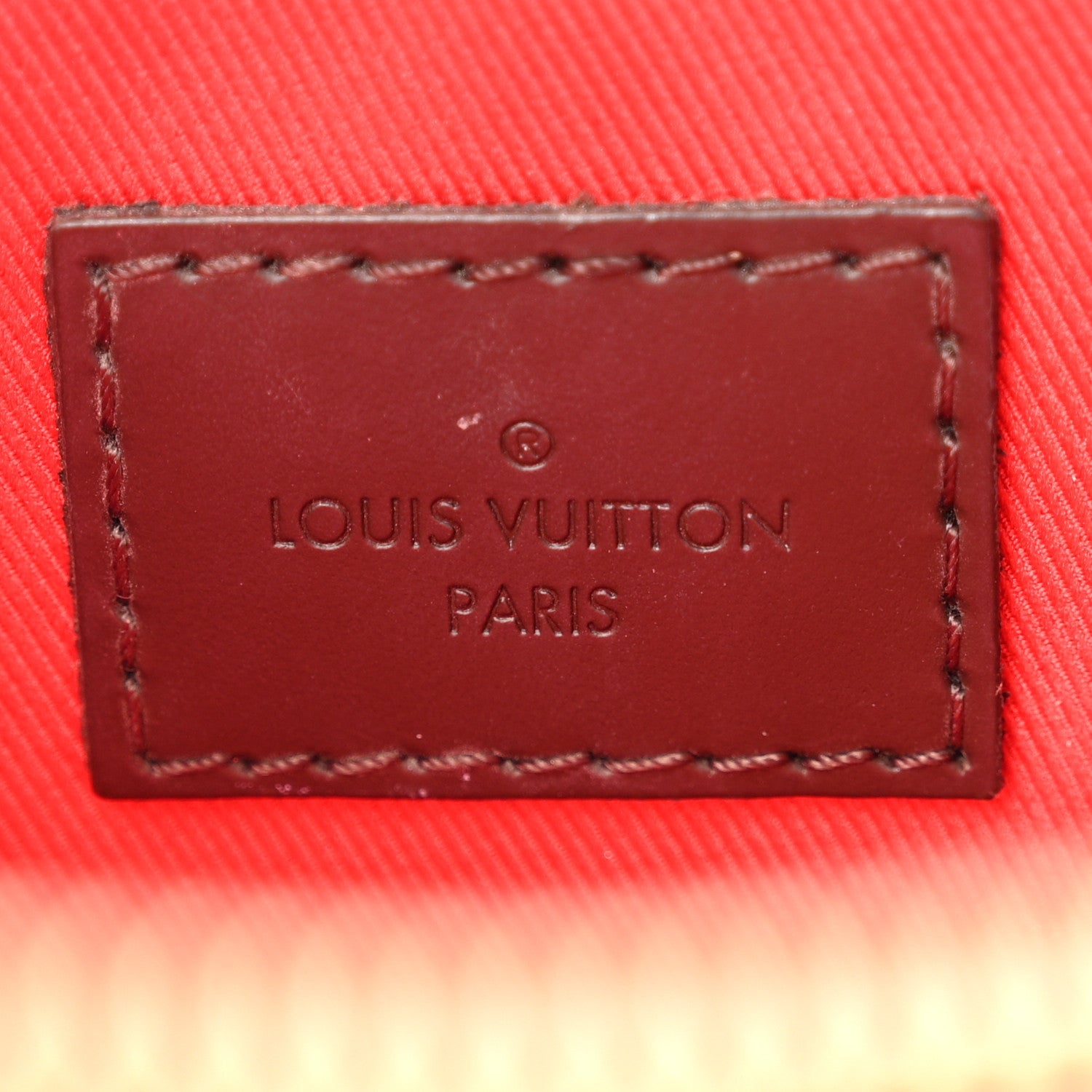 Louis Vuitton Damier Ebene South Bank Besace