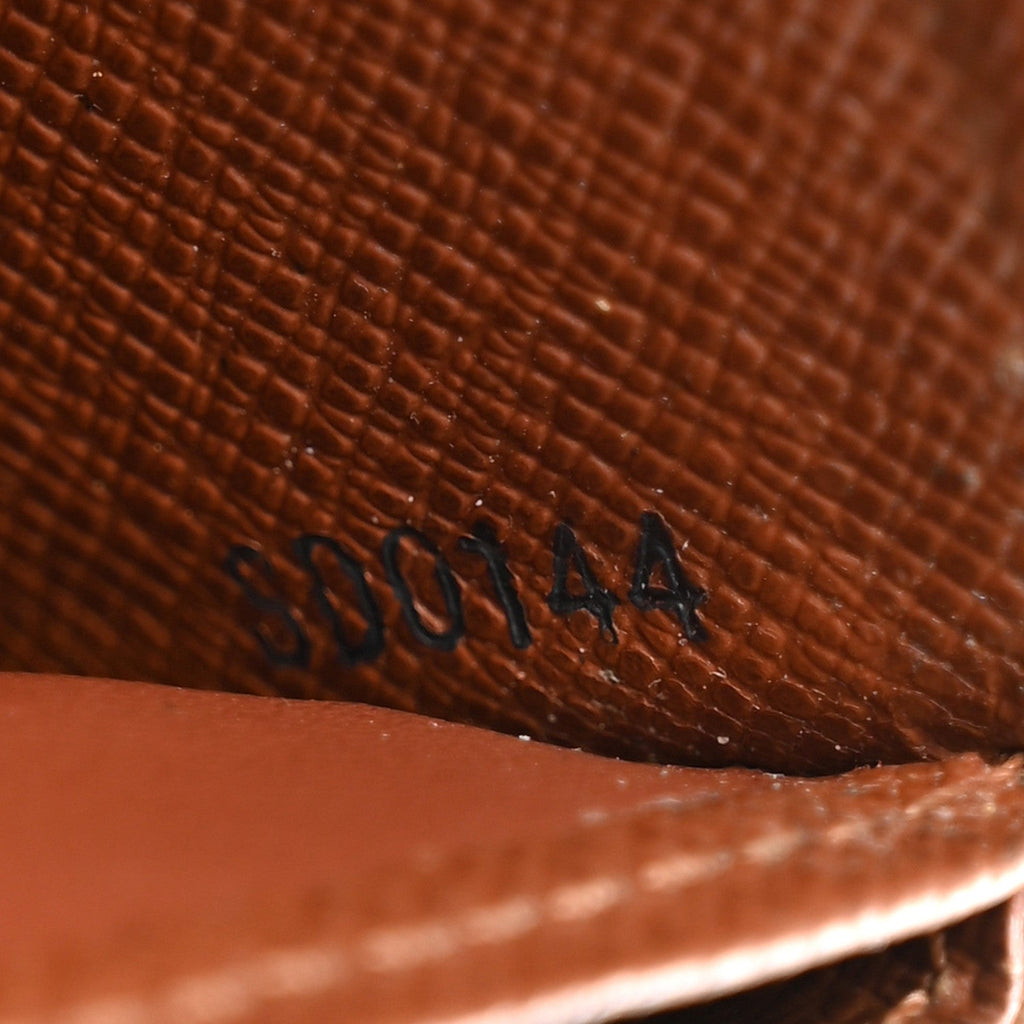 Louis Vuitton Monogram Zippy Wallet