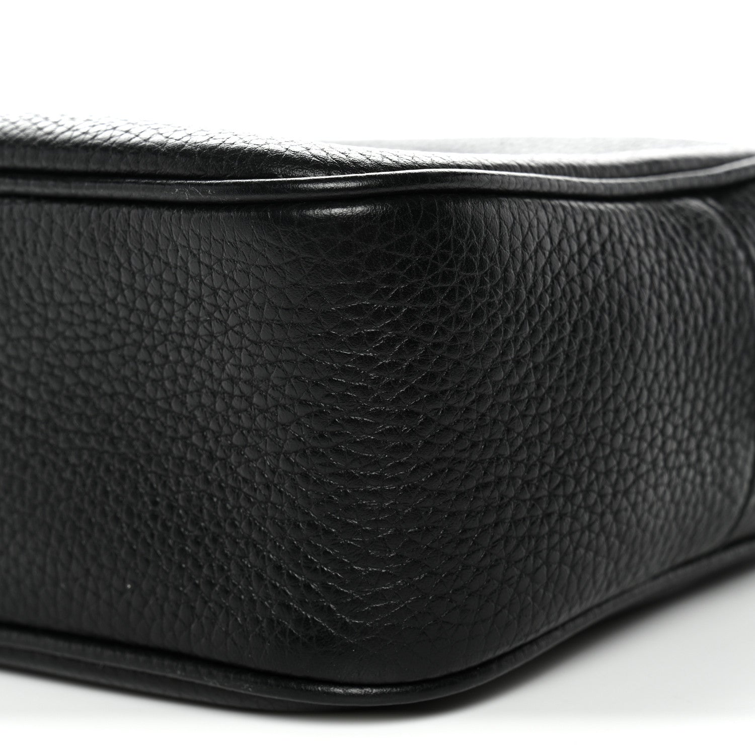 Gucci Pebbled Calfskin Small Soho Disco Bag Black