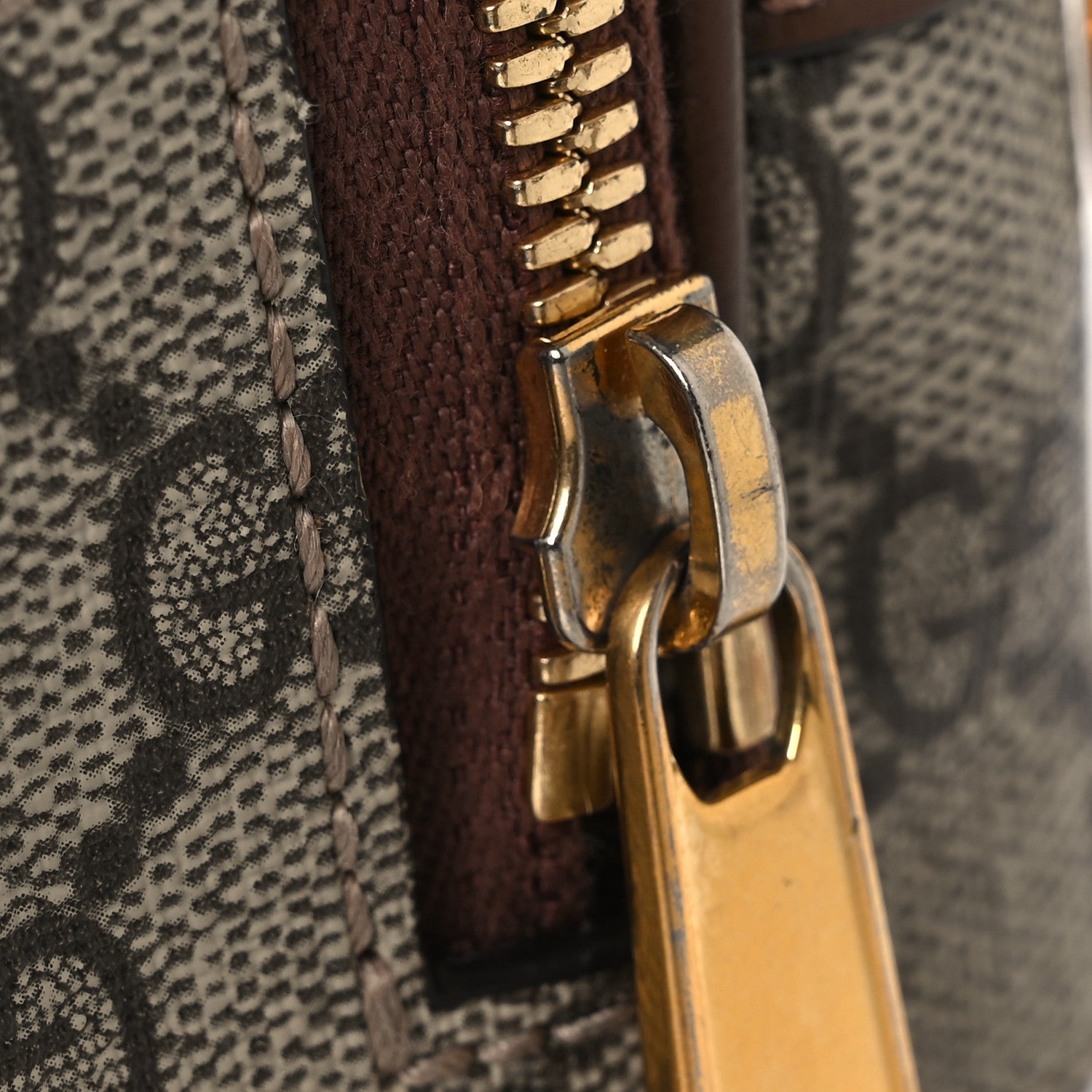 Gucci GG Supreme Monogram Azalea Calfskin Retro Interlocking G Multi-Function Bag Beige Ebony Brown Sugar