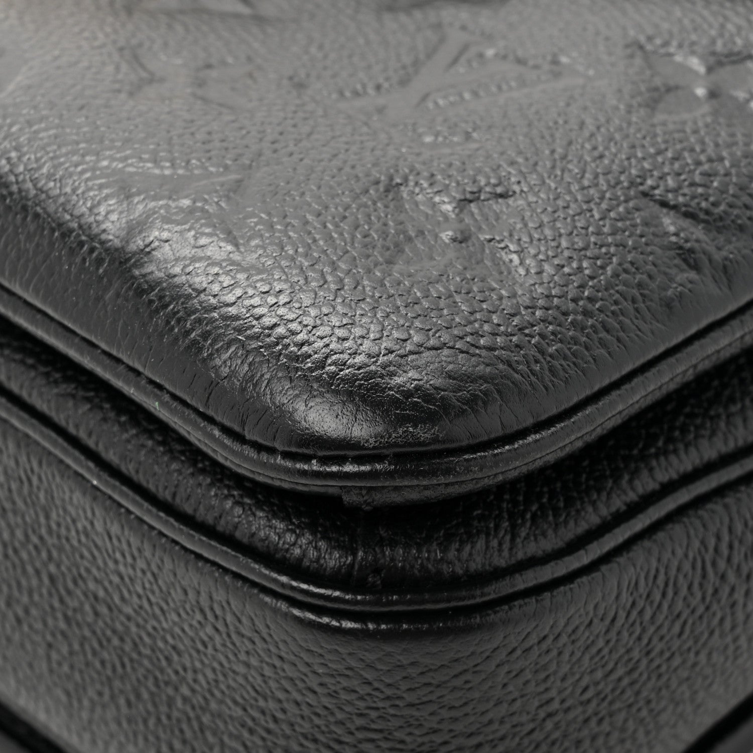 Louis Vuitton Empreinte Pochette Metis Black