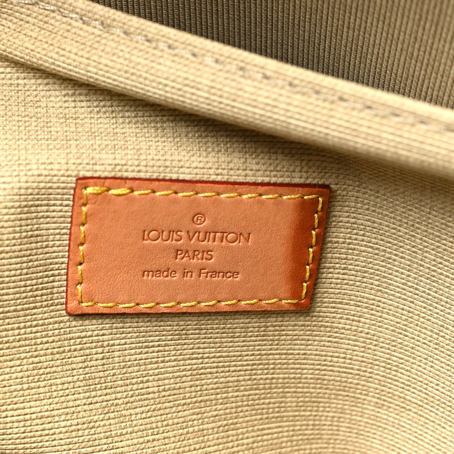 Louis Vuitton Monogram Sirius 45