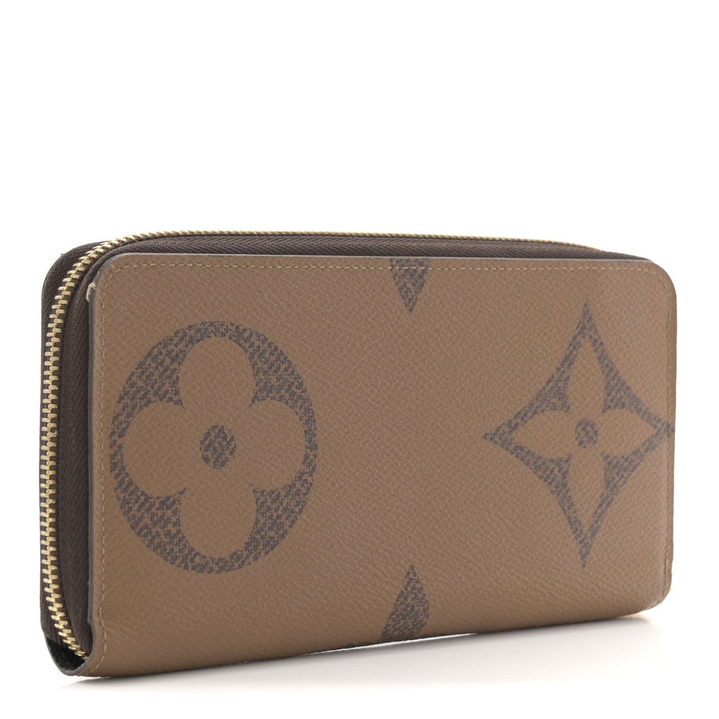 Louis Vuitton Reverse Monogram Giant Zippy Wallet