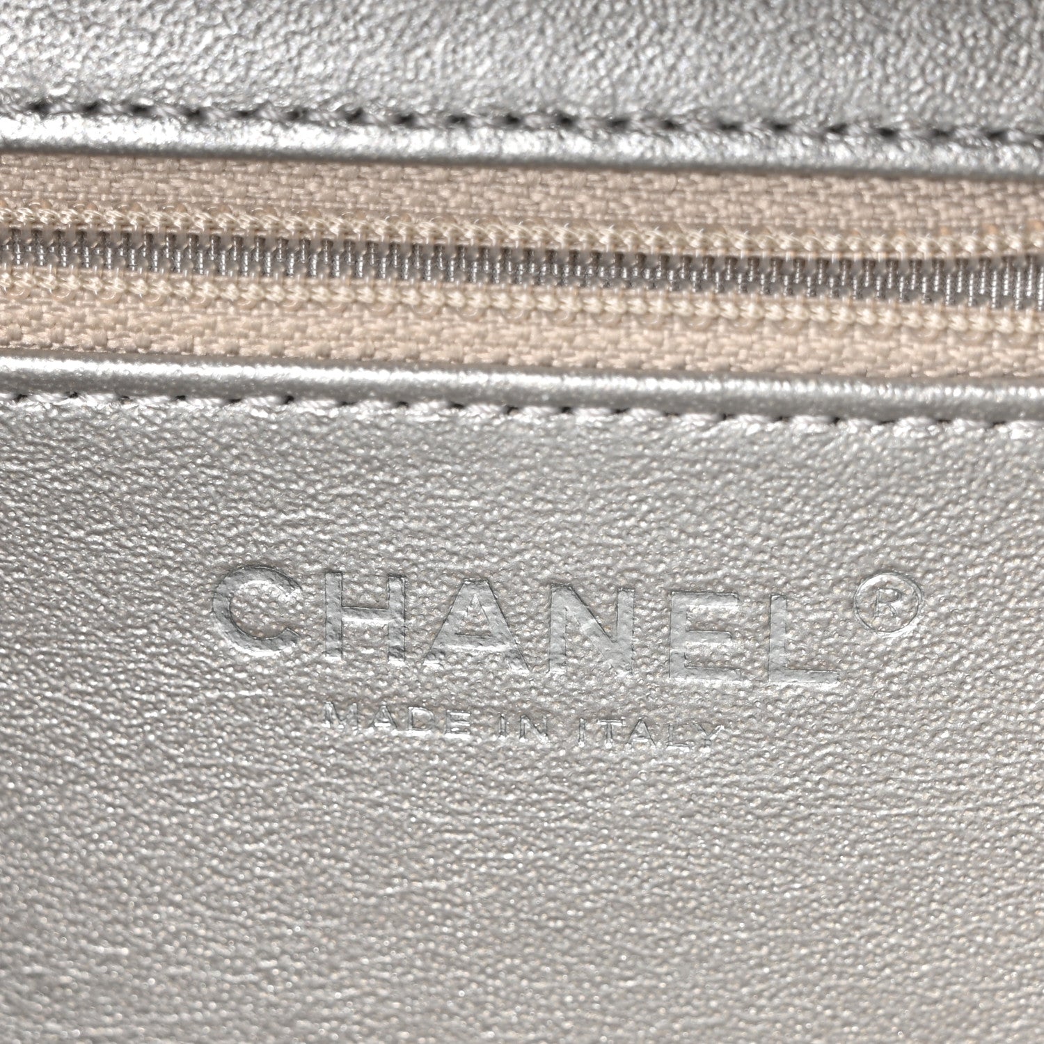 Chanel Metallic Caviar Quilted Large CC Filigree Vanity Case Silver