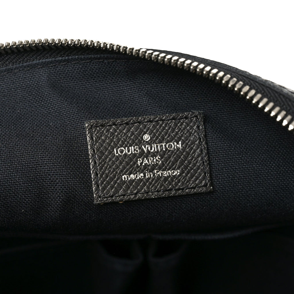 Louis Vuitton Taiga Grigori MM Messenger Ardoise