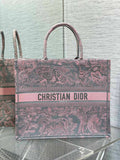 Dior Bags - 689