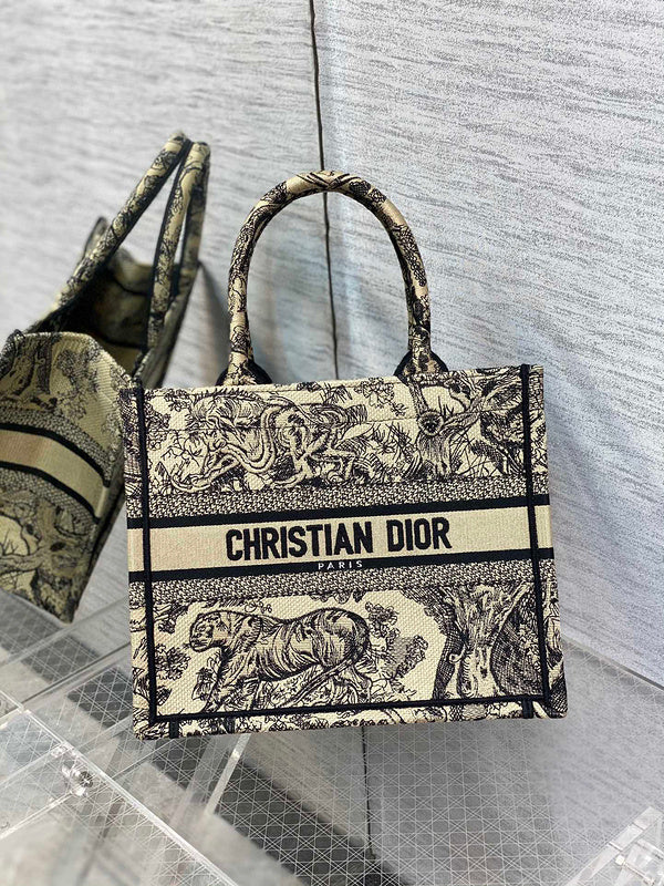 Dior Bags - 4581