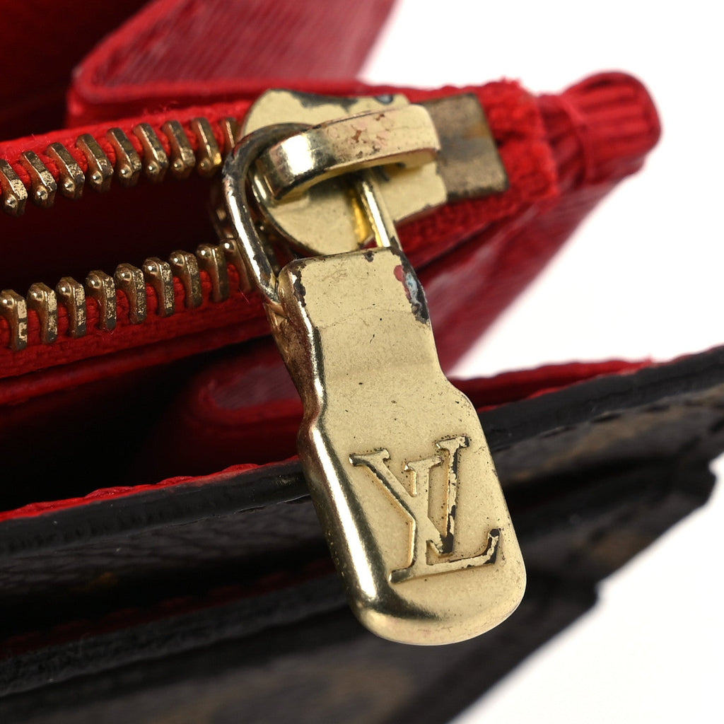 Louis Vuitton Monogram 2017 Christmas Animation Sarah Wallet