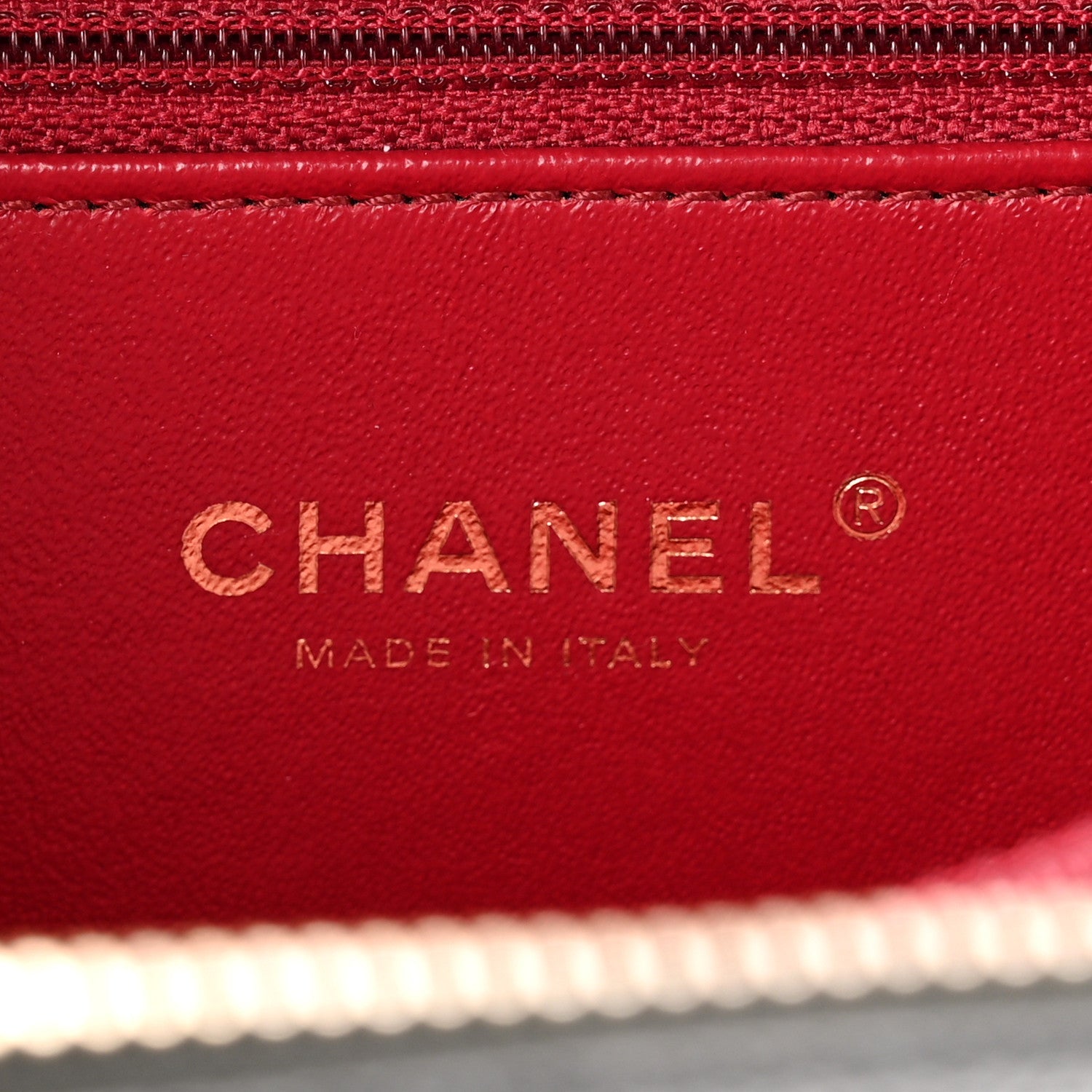 Chanel Caviar Quilted Medium CC Filigree Vanity Case Black