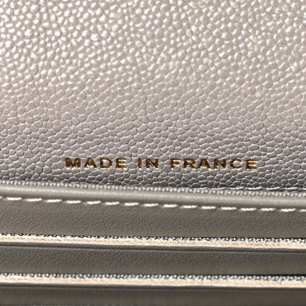 Caviar Quilted Medium Boy Flap Wallet Grey