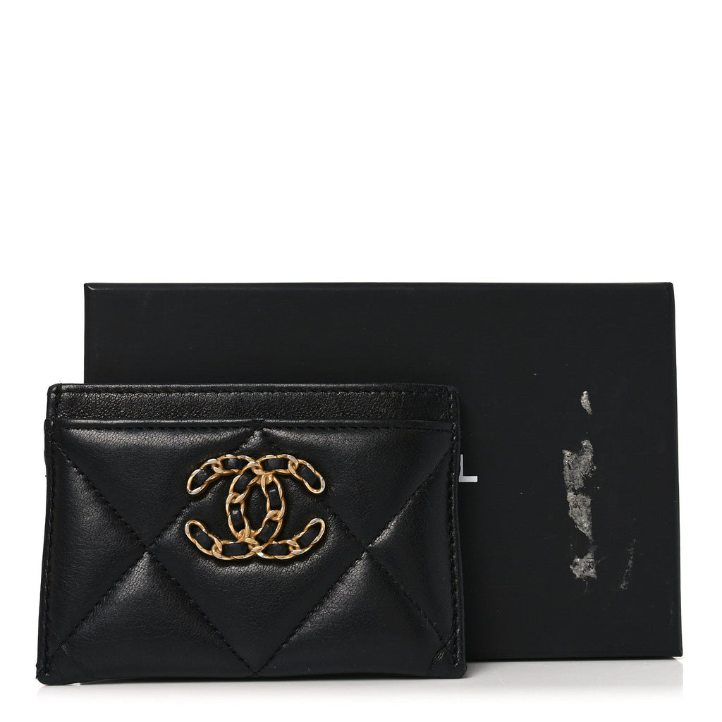 Lambskin Quilted Chanel 19 Card Holder Black