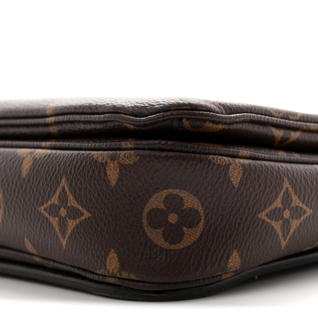 Louis Vuitton Monogram Pochette Metis