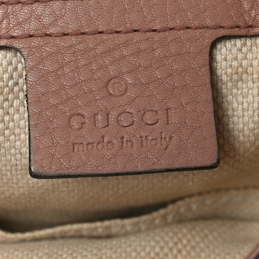 Gucci Pebbled Calfskin Medium Soho Flap Crossbody Pale Pink