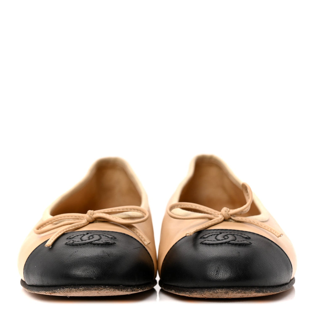 Lambskin Cap Toe CC Ballerina Flats 37 Beige Black