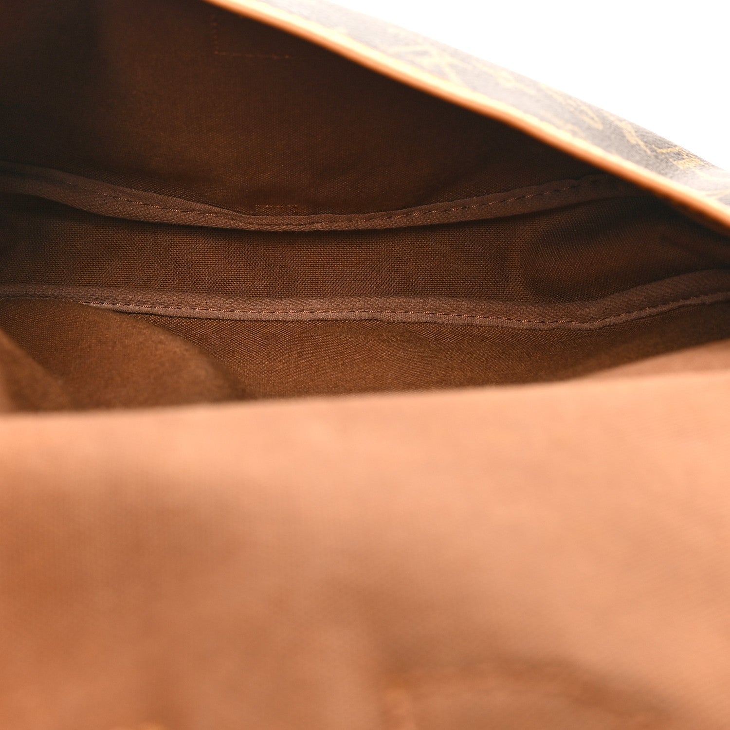 Louis Vuitton Monogram Saumur 30