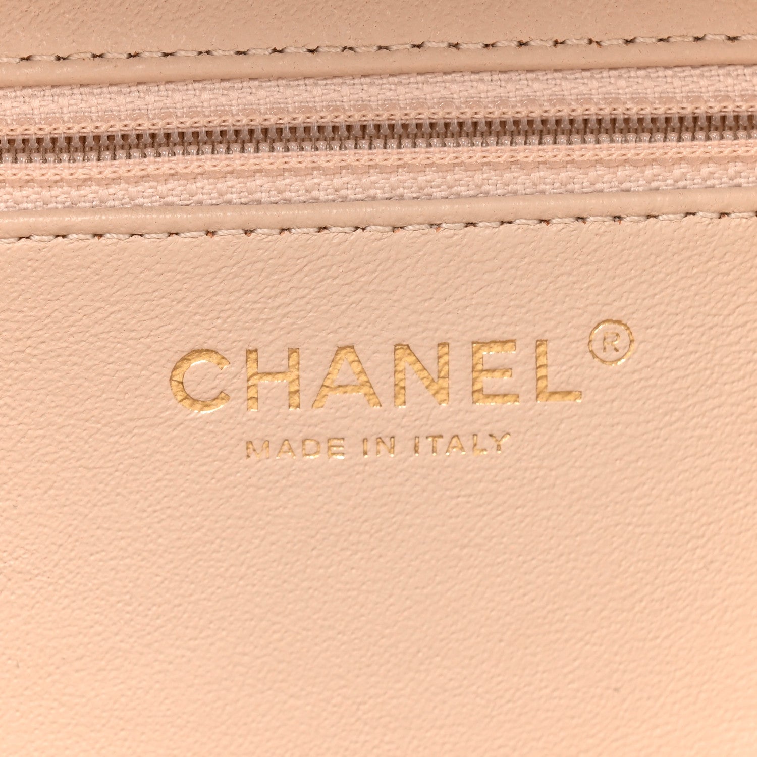 Chanel Caviar Quilted Large CC Filigree Vanity Case White