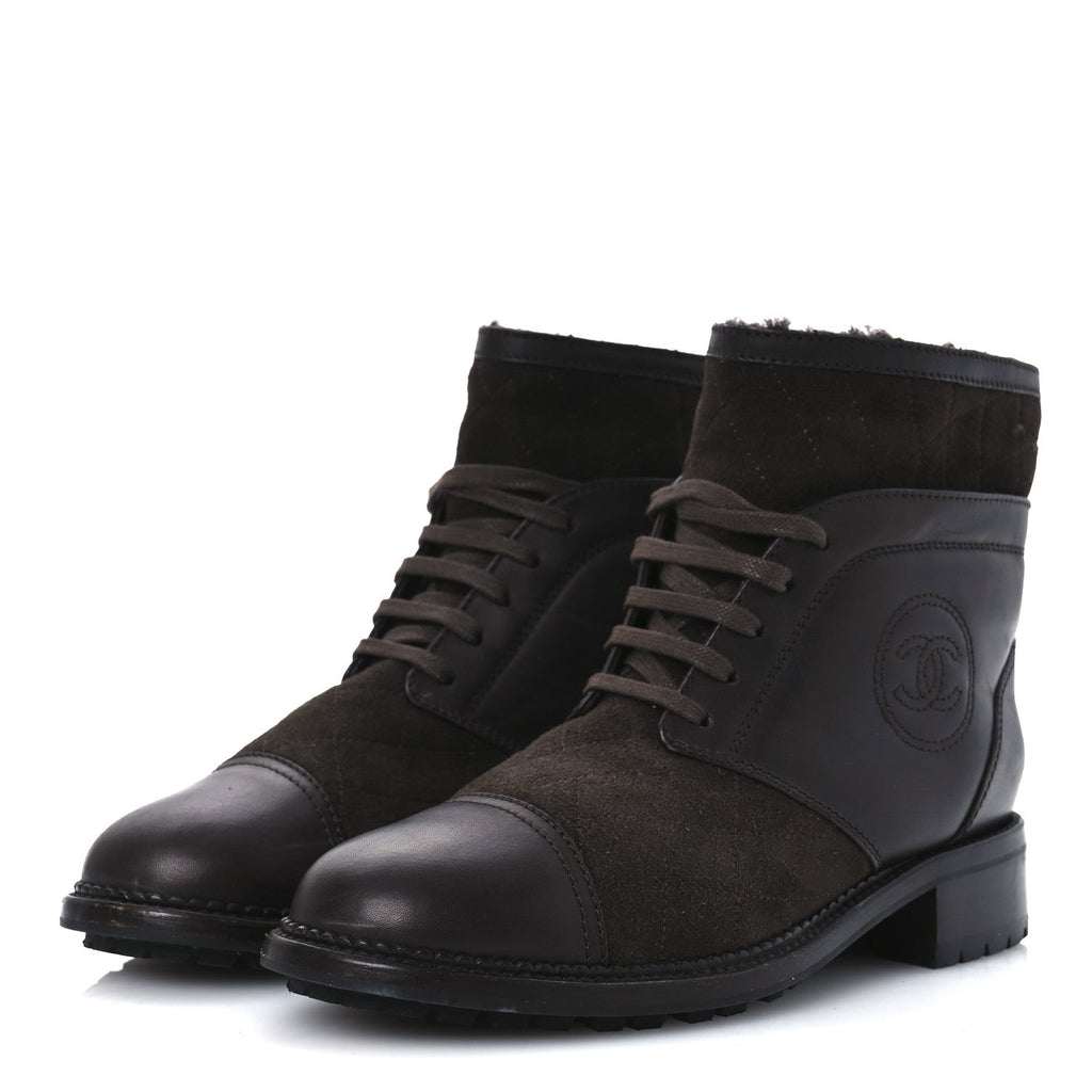 Chanel Suede Calfskin Shearling Cap Toe CC Short Boots 39 Brown