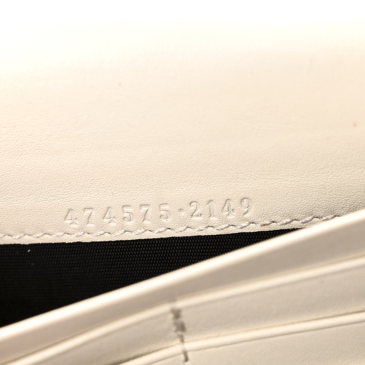 Gucci Calfskin Matelasse GG Marmont Chain Wallet Mystic White