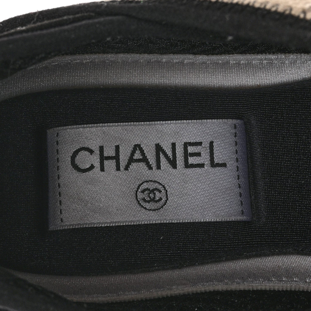 Chanel Velvet Calfskin Mixed Fibers CC Sneakers 36 Ivory Black