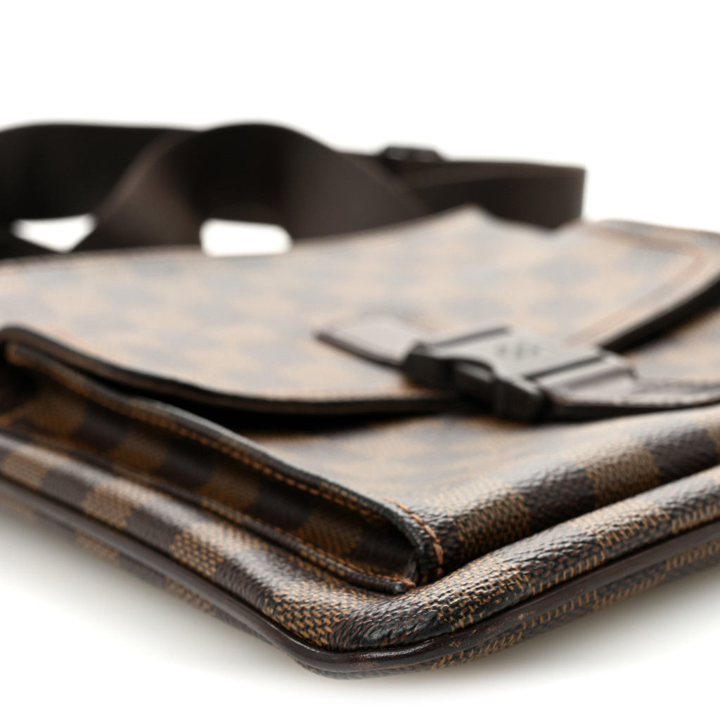 Louis Vuitton Damier Ebene Pochette Melville