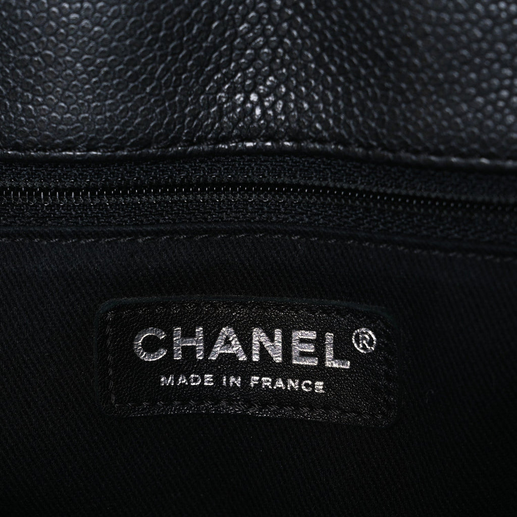 Chanel Metallic Grained Calfskin Medium Woven Chain Shopping Bag Black