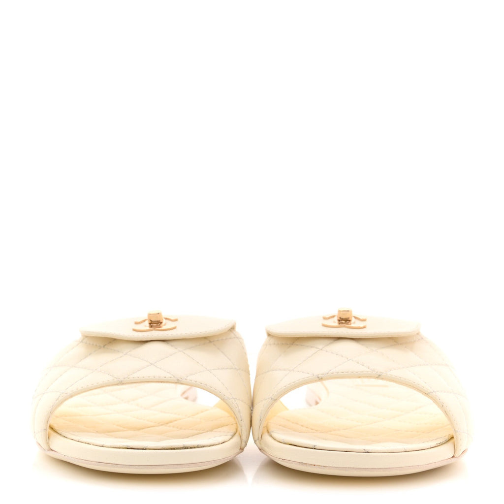 Lambskin Quilted CC Turnlock Sandals 41 Ivory