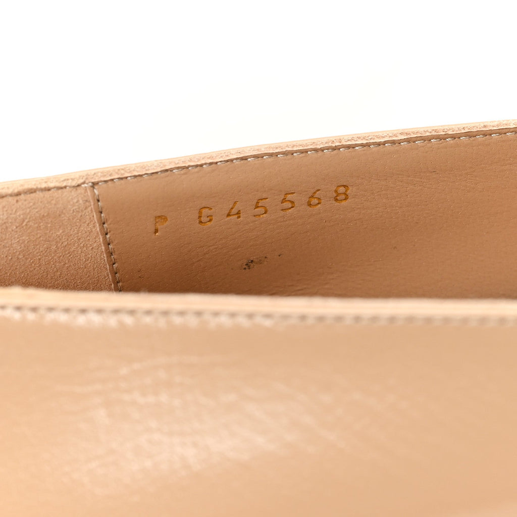 Crinkled Calfskin Chain CC Mocassin Loafers  39 Beige