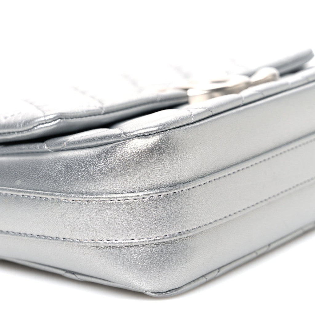 Chanel Metallic Lambskin Quilted Mini Maxi CC Flap Argent