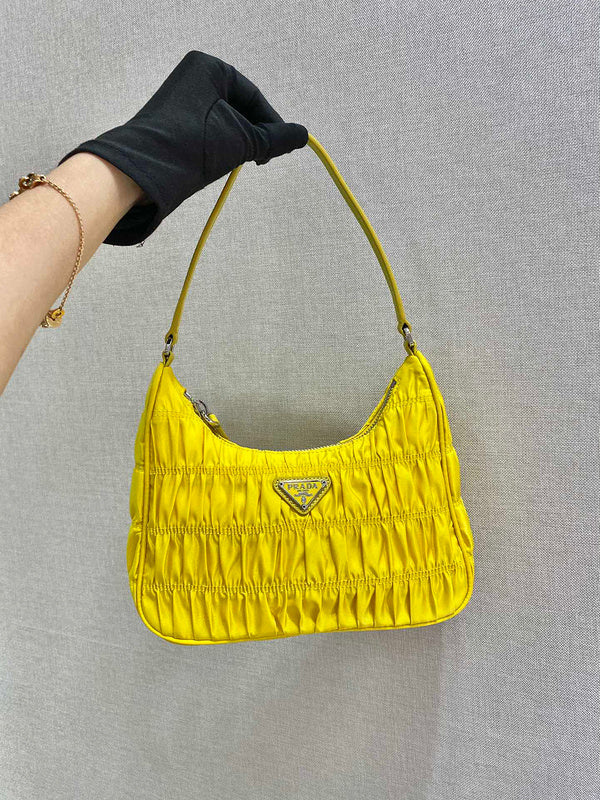 Prada Bags - 6454