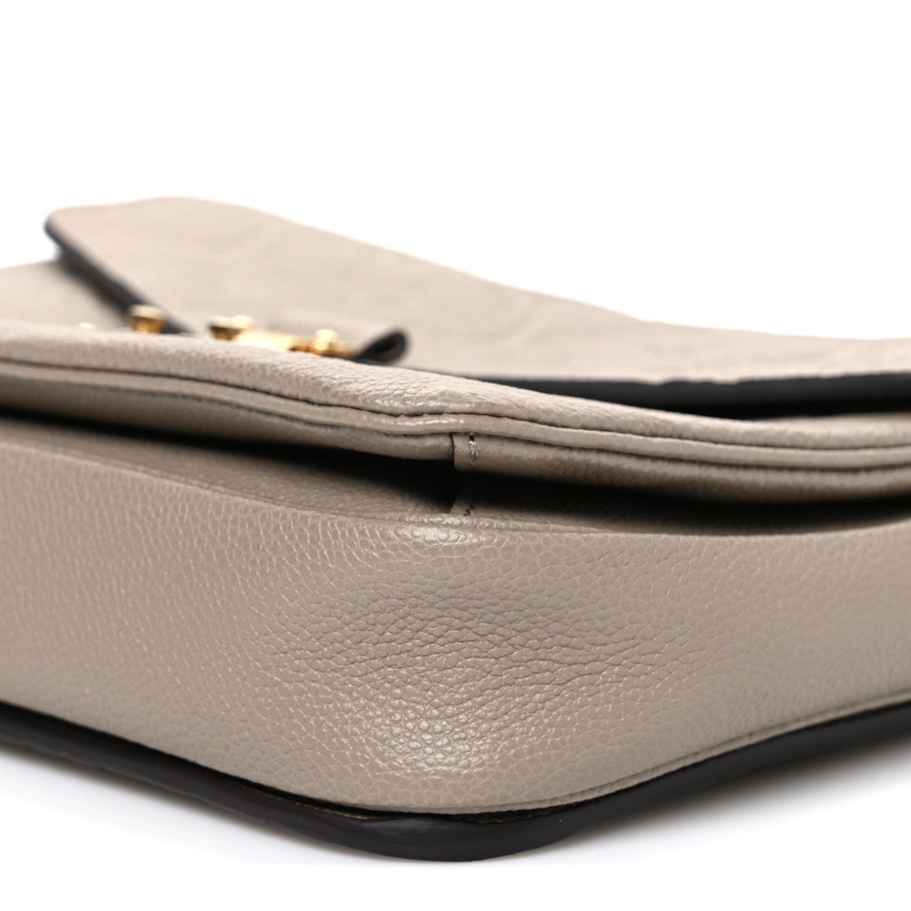 Louis Vuitton Empreinte Pochette Metis Tourterelle