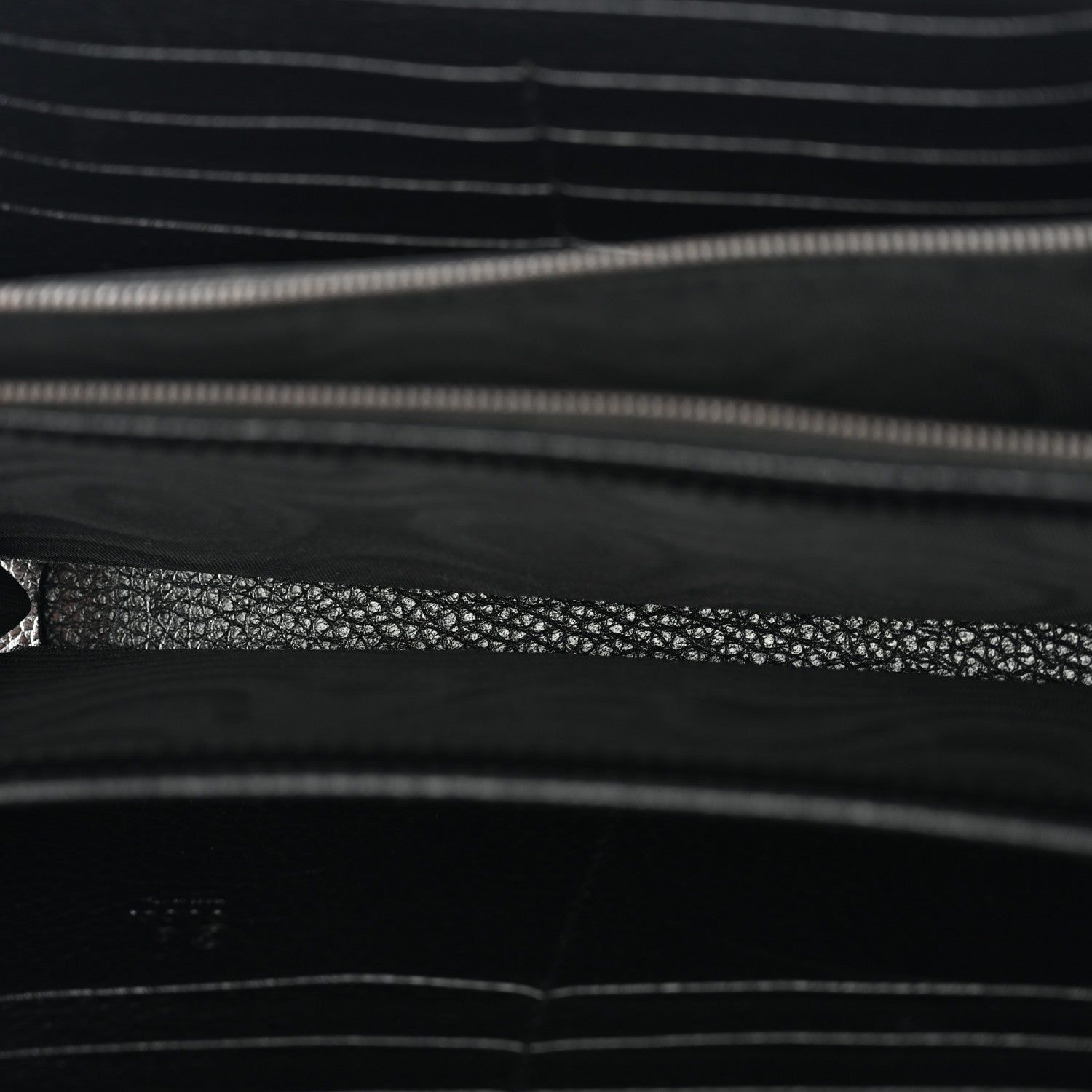 Gucci Calfskin GG Marmont Chain Wallet Black