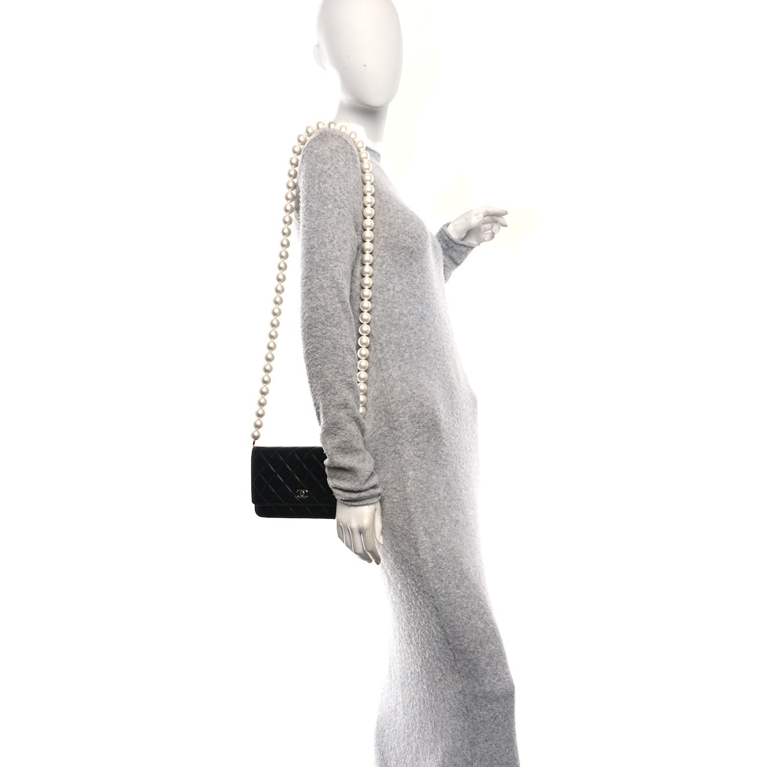 Chanel Calfskin Quilted Maxi Pearl Wallet On Chain WOC Black