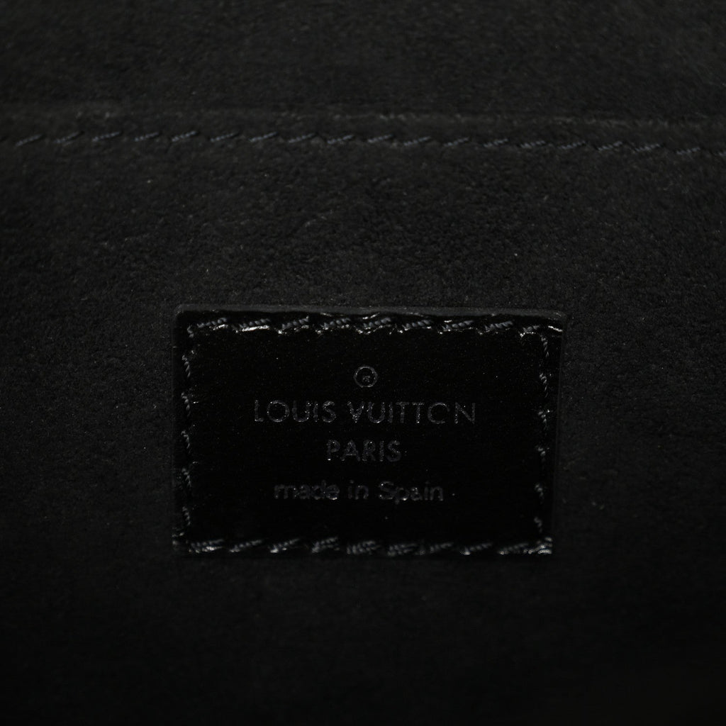 Louis Vuitton Reverse Monogram Giant Dauphine MM