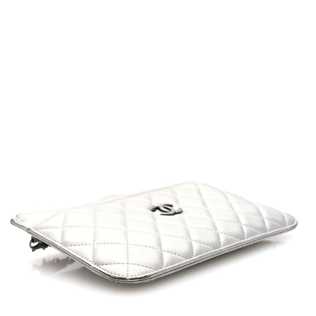 Chanel Metallic Lambskin Quilted Clutch With Chain Silver