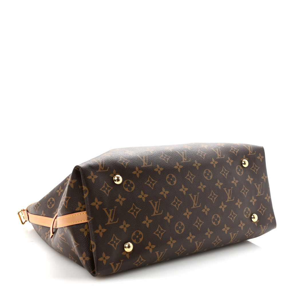 Louis Vuitton Monogram Carryall MM