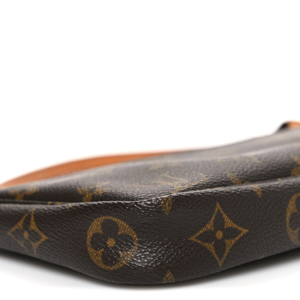 Louis Vuitton Monogram Pochette Accessories