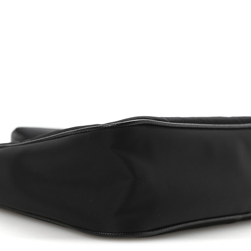 Prada Re-Nylon Saffiano Re-Edition 2005 Shoulder Bag Black