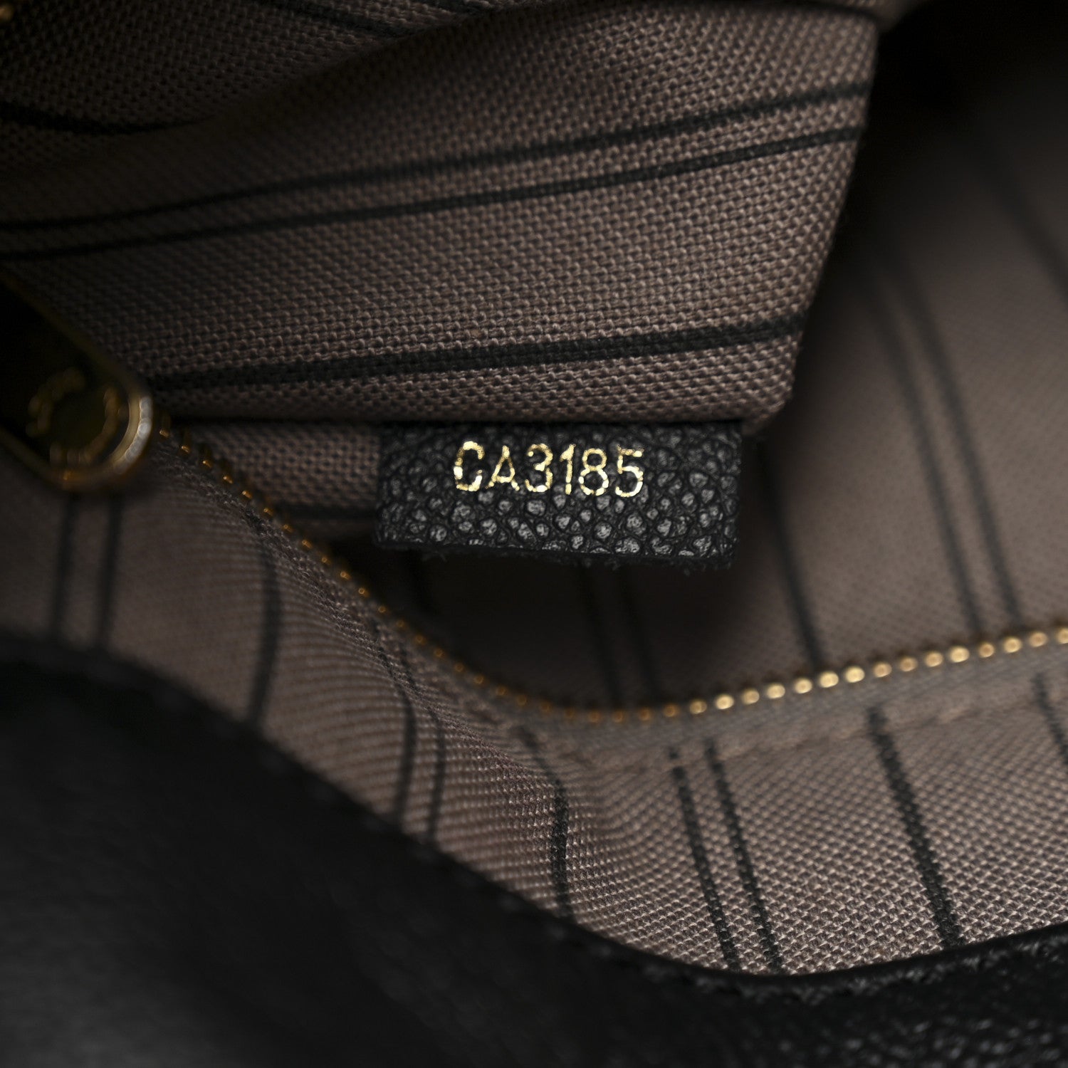 Louis Vuitton Empreinte Artsy MM Black
