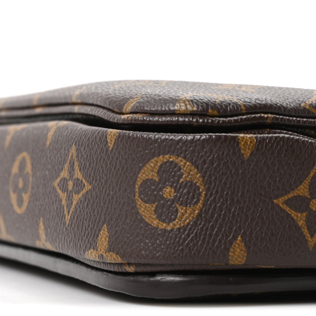 Louis Vuitton Monogram Pochette Metis