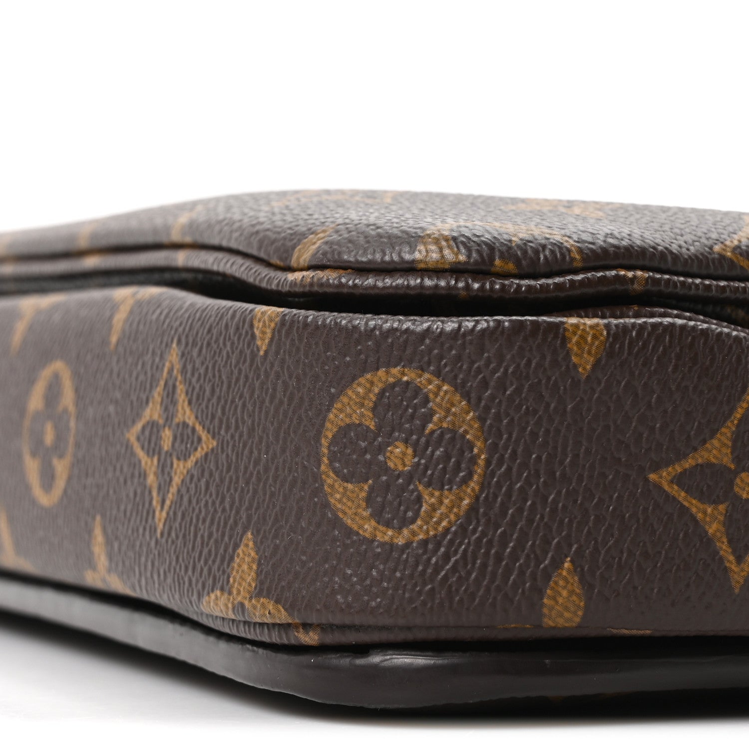 Louis Vuitton Monogram Pochette Metis