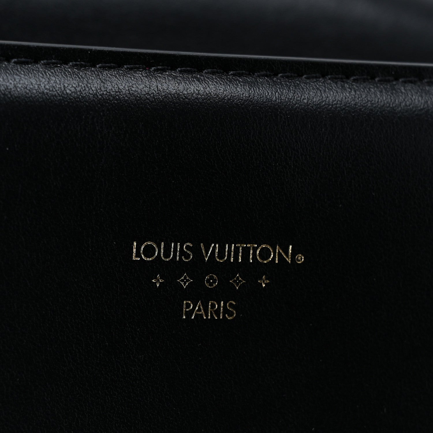 Louis Vuitton Smooth Calfskin LV Pont 9 Black