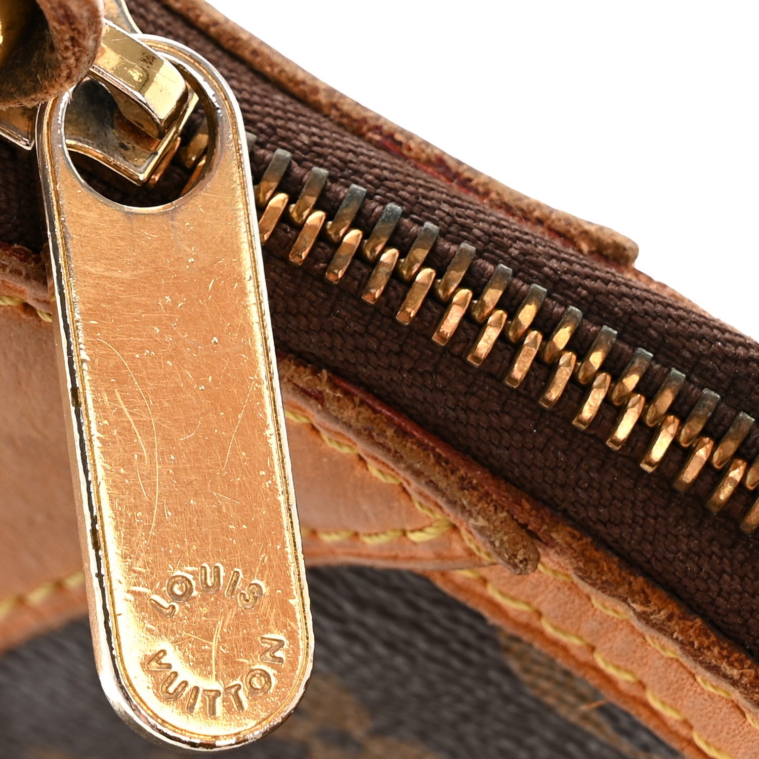 Louis Vuitton Monogram Thames PM