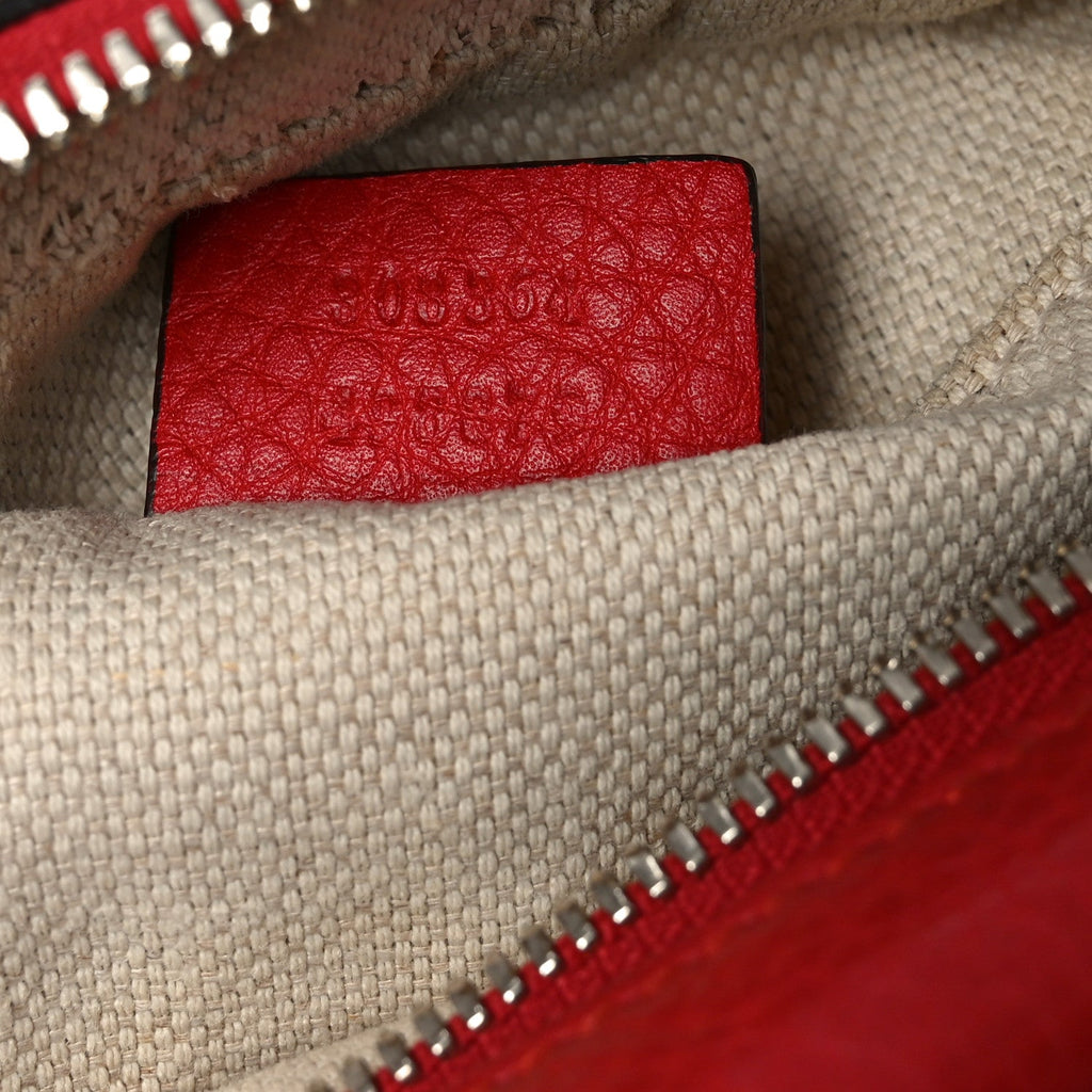 Gucci Pebbled Calfskin Small Soho Disco Bag Tabasco Red