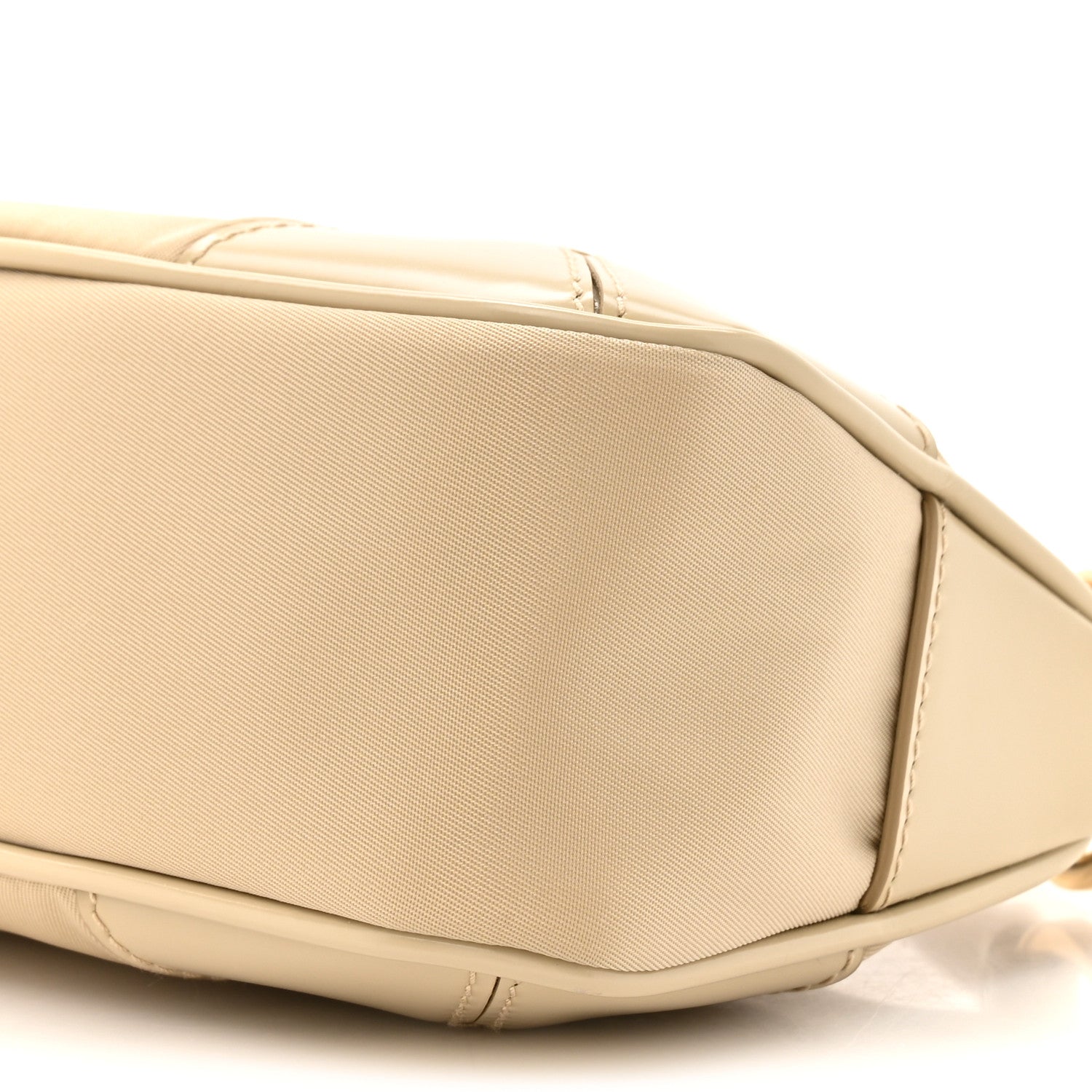 Prada Re-Nylon Spazzolato Re-Edition 2002 Shoulder Bag Deserto