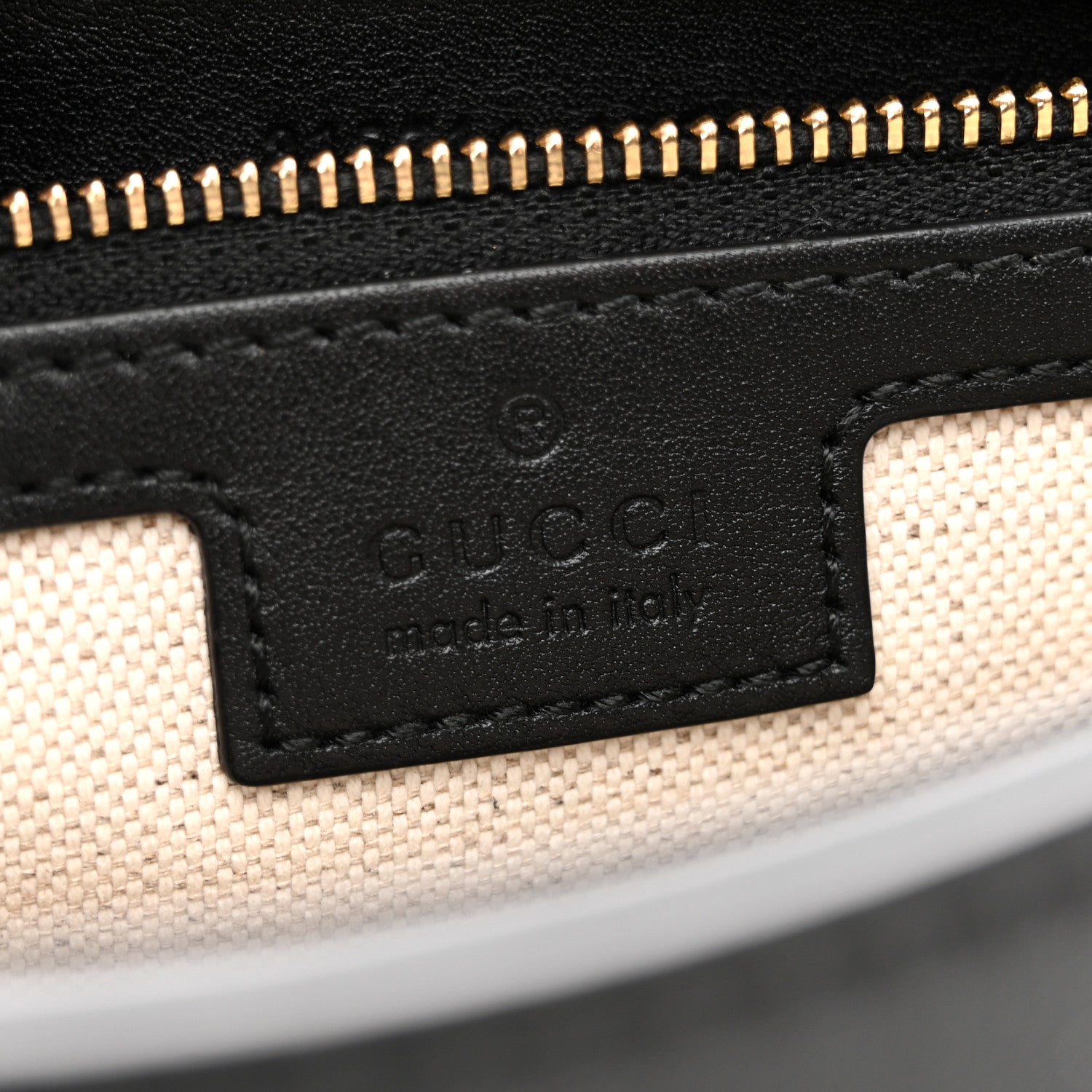 Gucci Arabella Calfskin Medium Blondie Top Handle Bag  Black