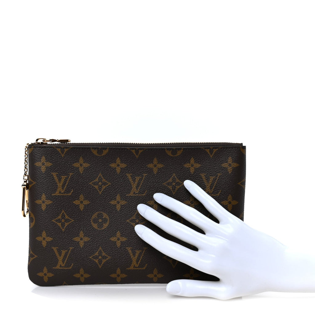 Louis Vuitton Monogram Key Pouch M