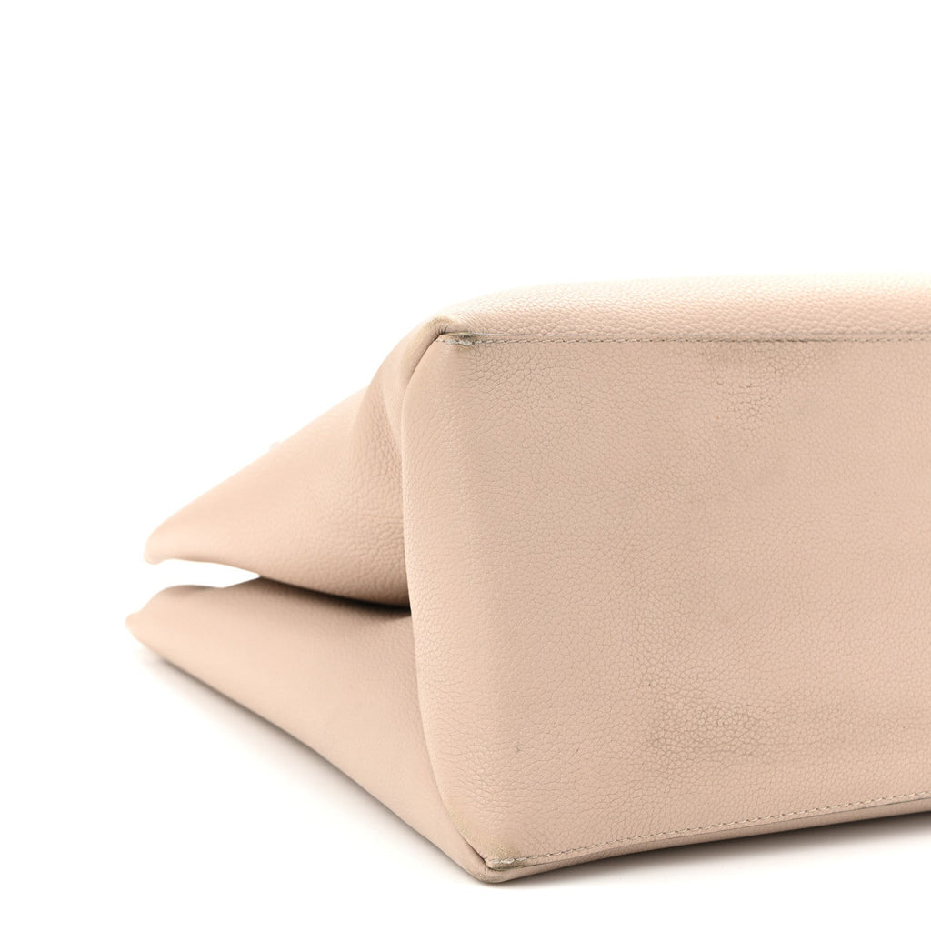 Louis Vuitton Grained Calfskin Lockme Shopper Greige