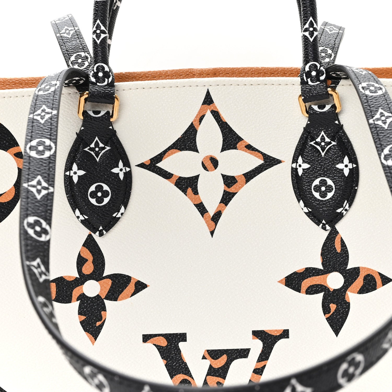 Louis Vuitton Monogram Giant Jungle Onthego GM Ivory
